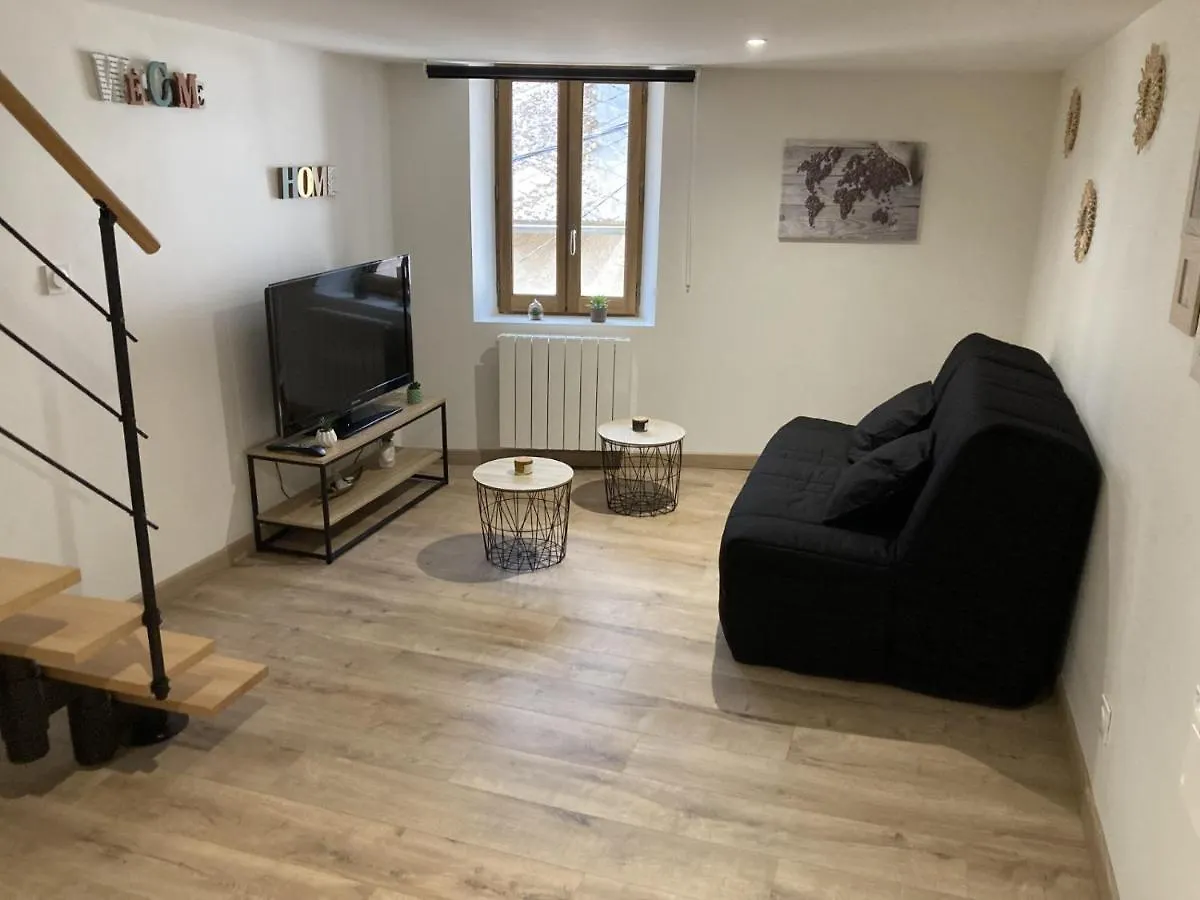 Appartement Au Coeur D'Espalion Le Perchoir Du Lot 0*, Espalion Francie